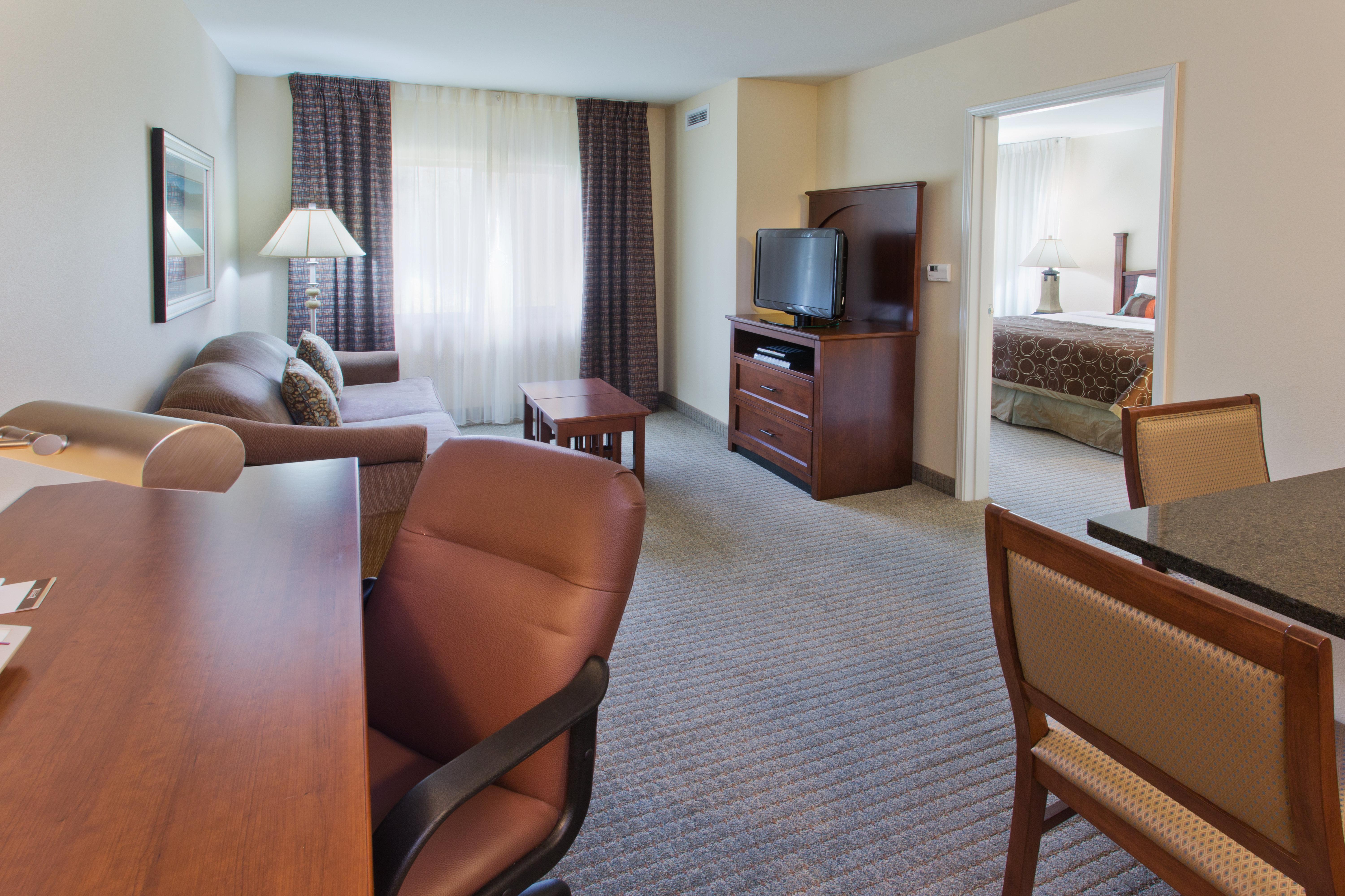 Staybridge Suites Everett - Paine Field By Ihg Мюкълтео Екстериор снимка
