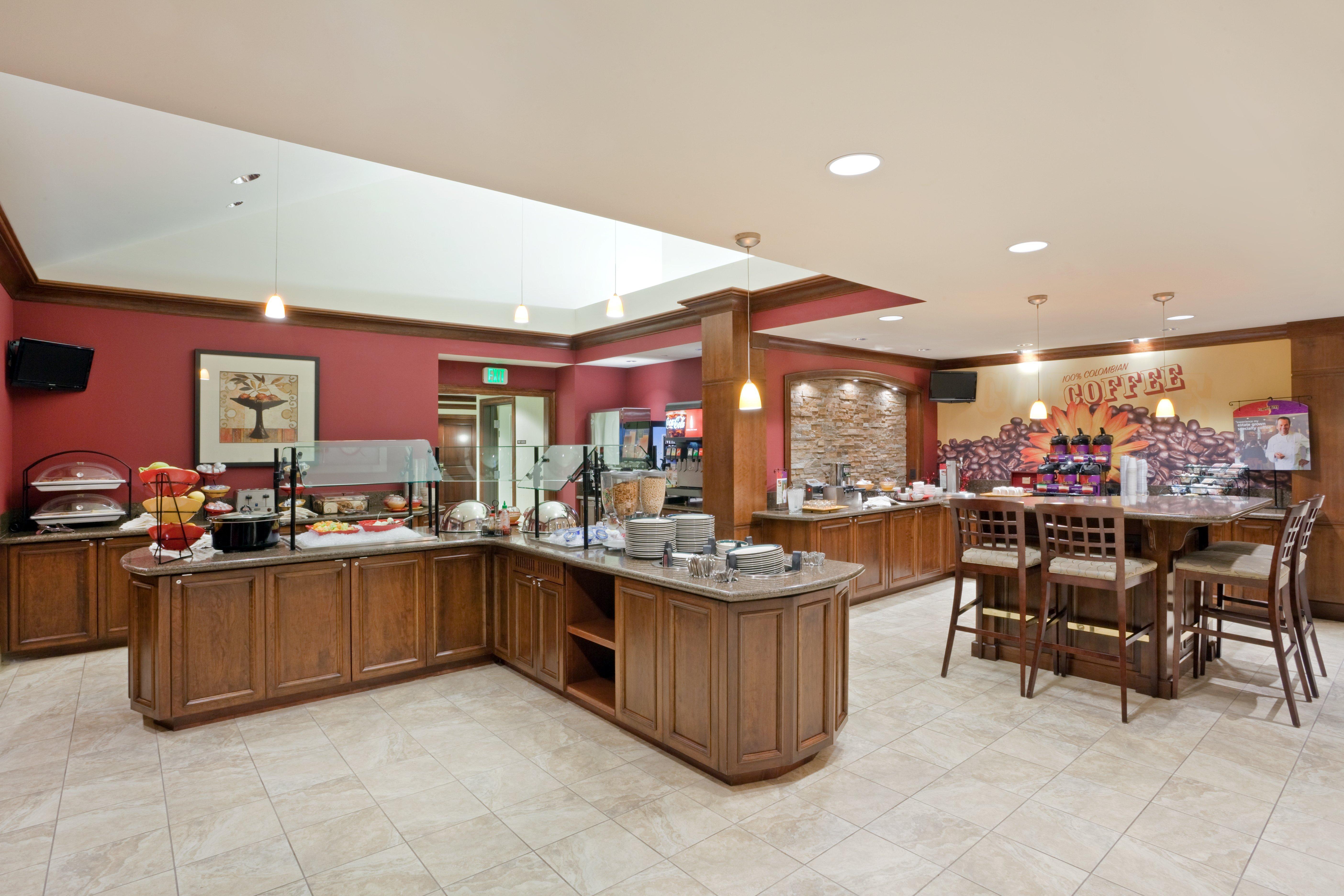 Staybridge Suites Everett - Paine Field By Ihg Мюкълтео Екстериор снимка
