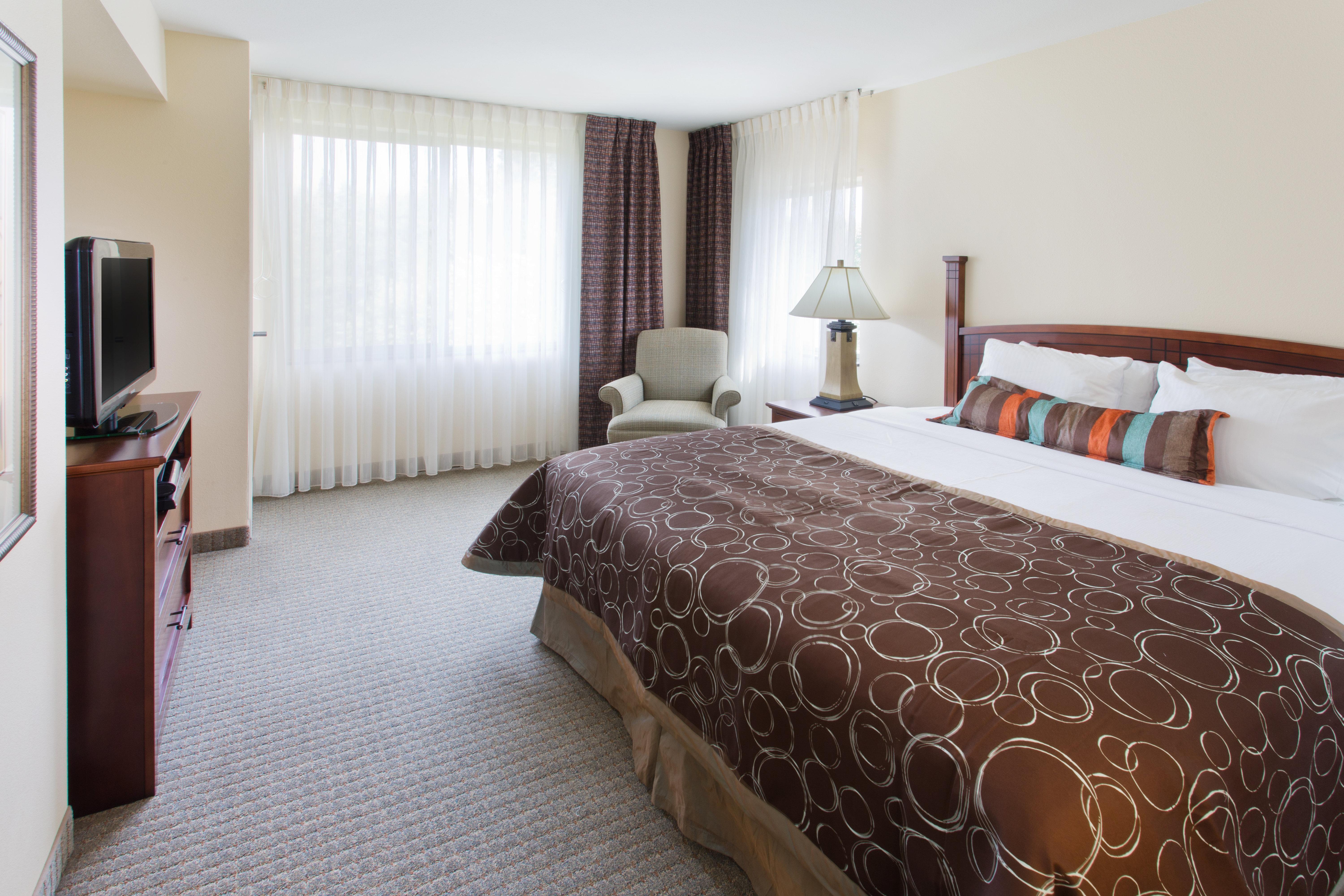 Staybridge Suites Everett - Paine Field By Ihg Мюкълтео Екстериор снимка