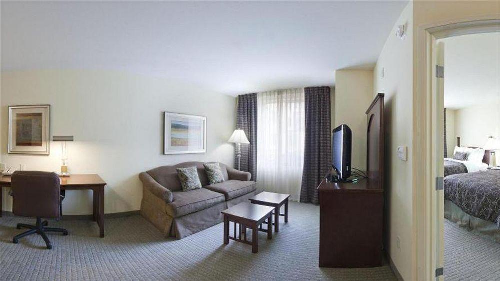 Staybridge Suites Everett - Paine Field By Ihg Мюкълтео Екстериор снимка