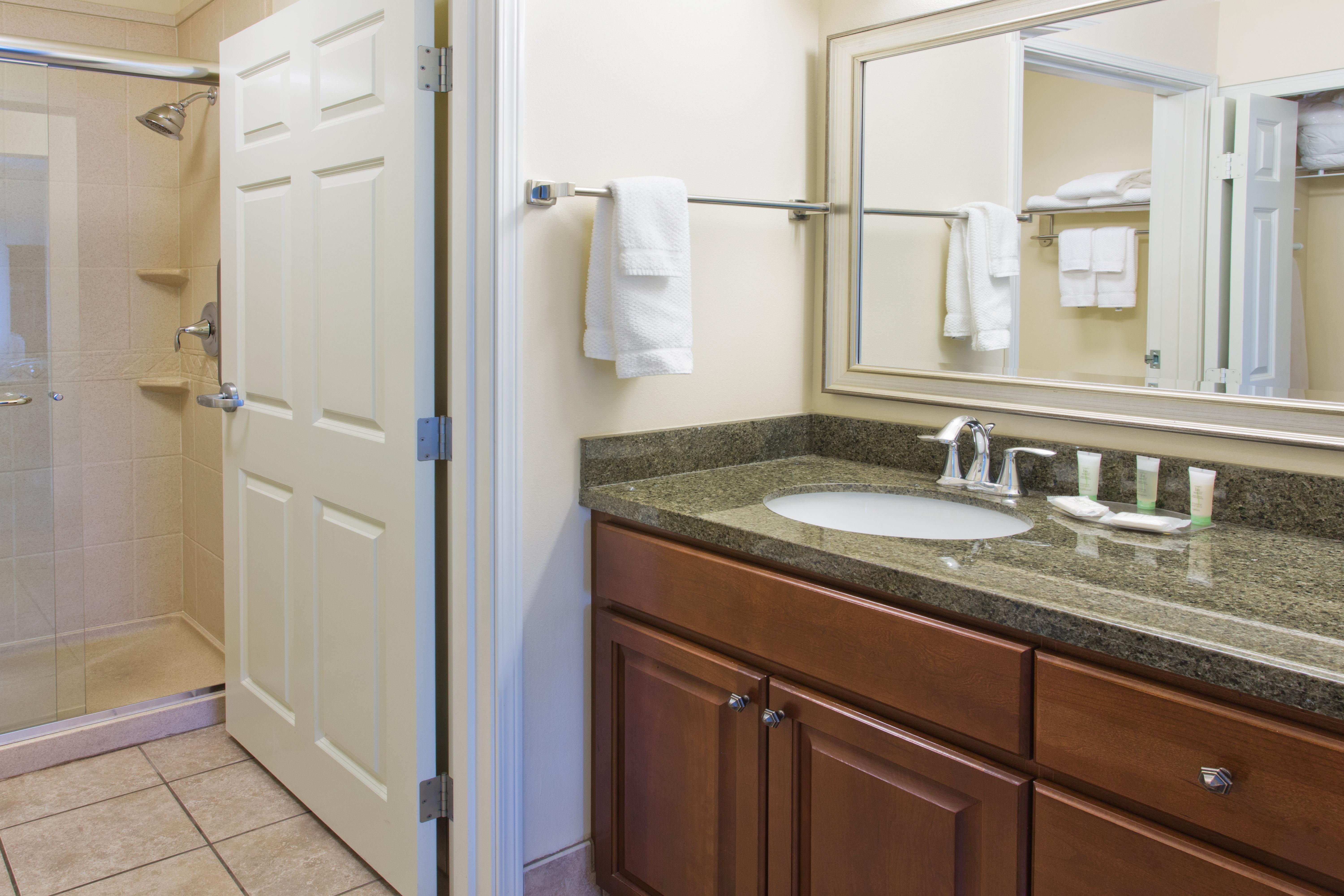 Staybridge Suites Everett - Paine Field By Ihg Мюкълтео Екстериор снимка