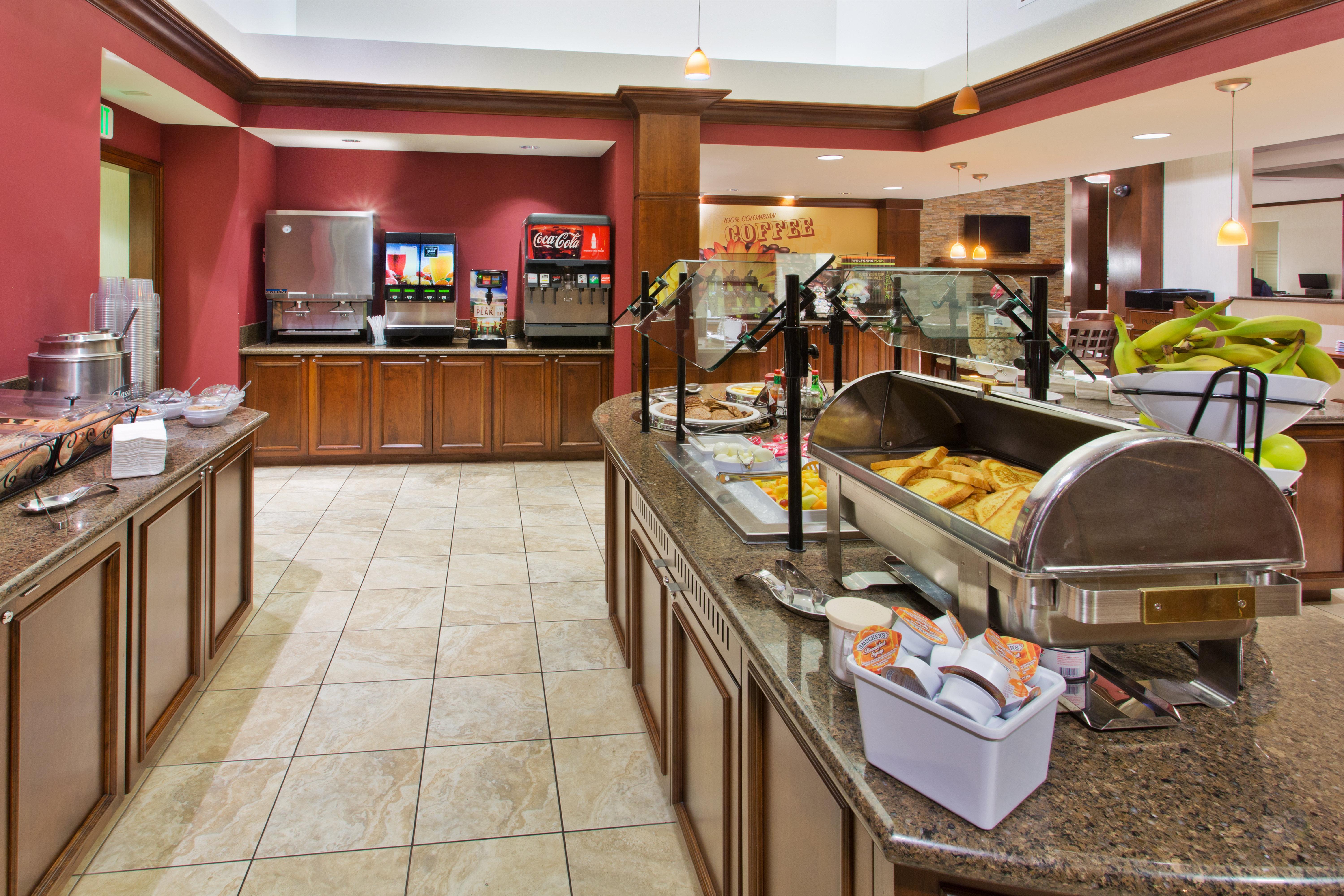 Staybridge Suites Everett - Paine Field By Ihg Мюкълтео Екстериор снимка