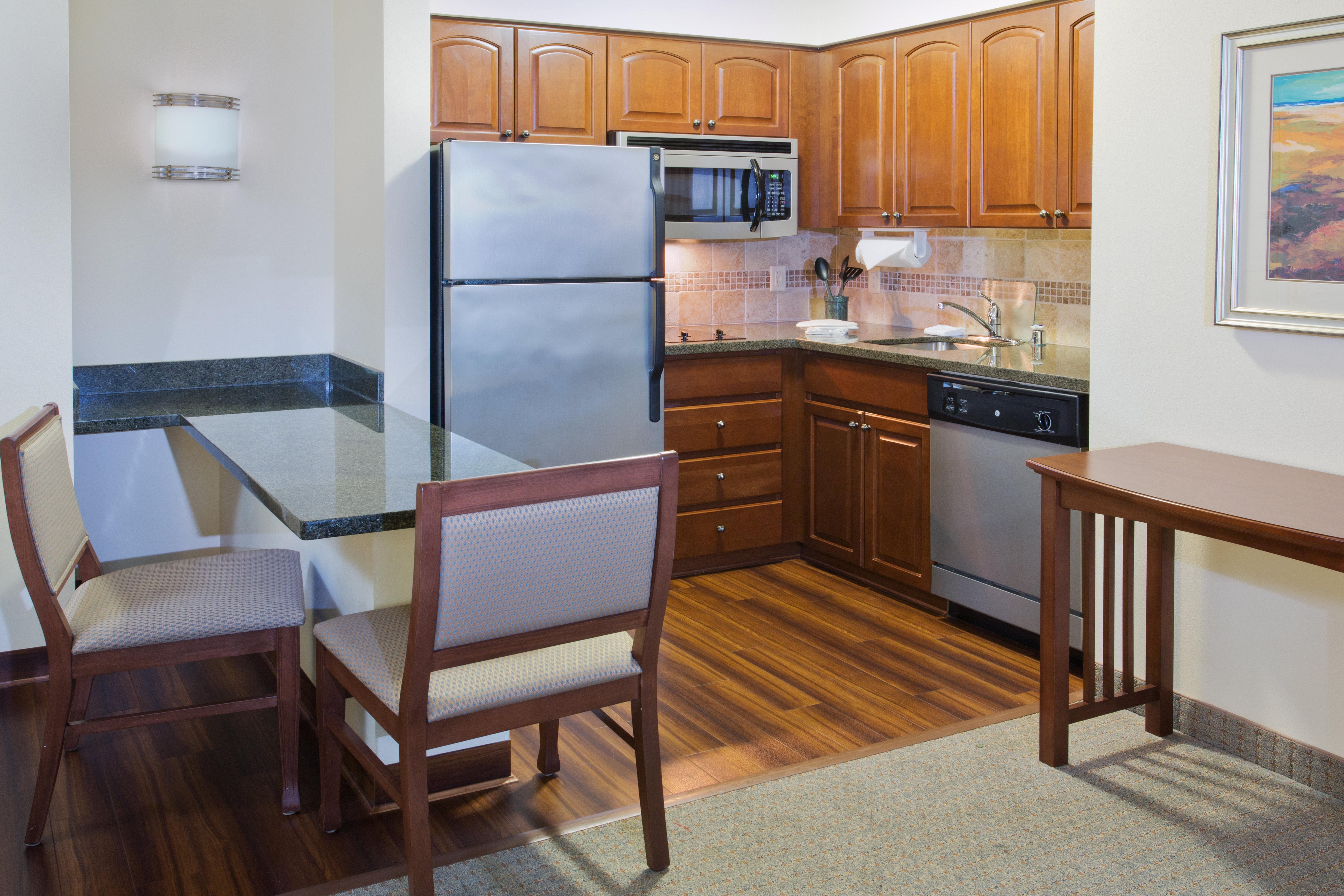 Staybridge Suites Everett - Paine Field By Ihg Мюкълтео Екстериор снимка