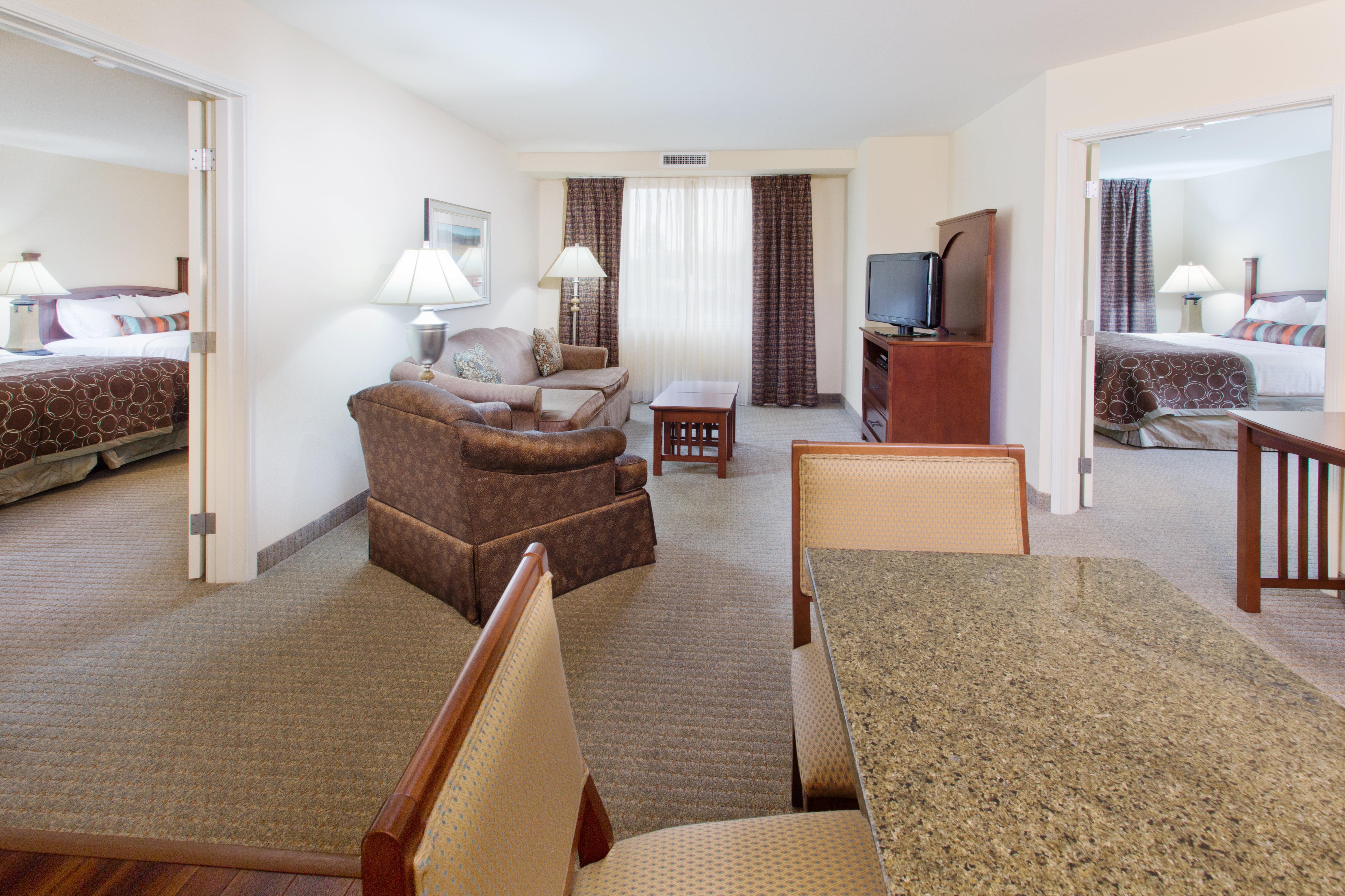 Staybridge Suites Everett - Paine Field By Ihg Мюкълтео Екстериор снимка