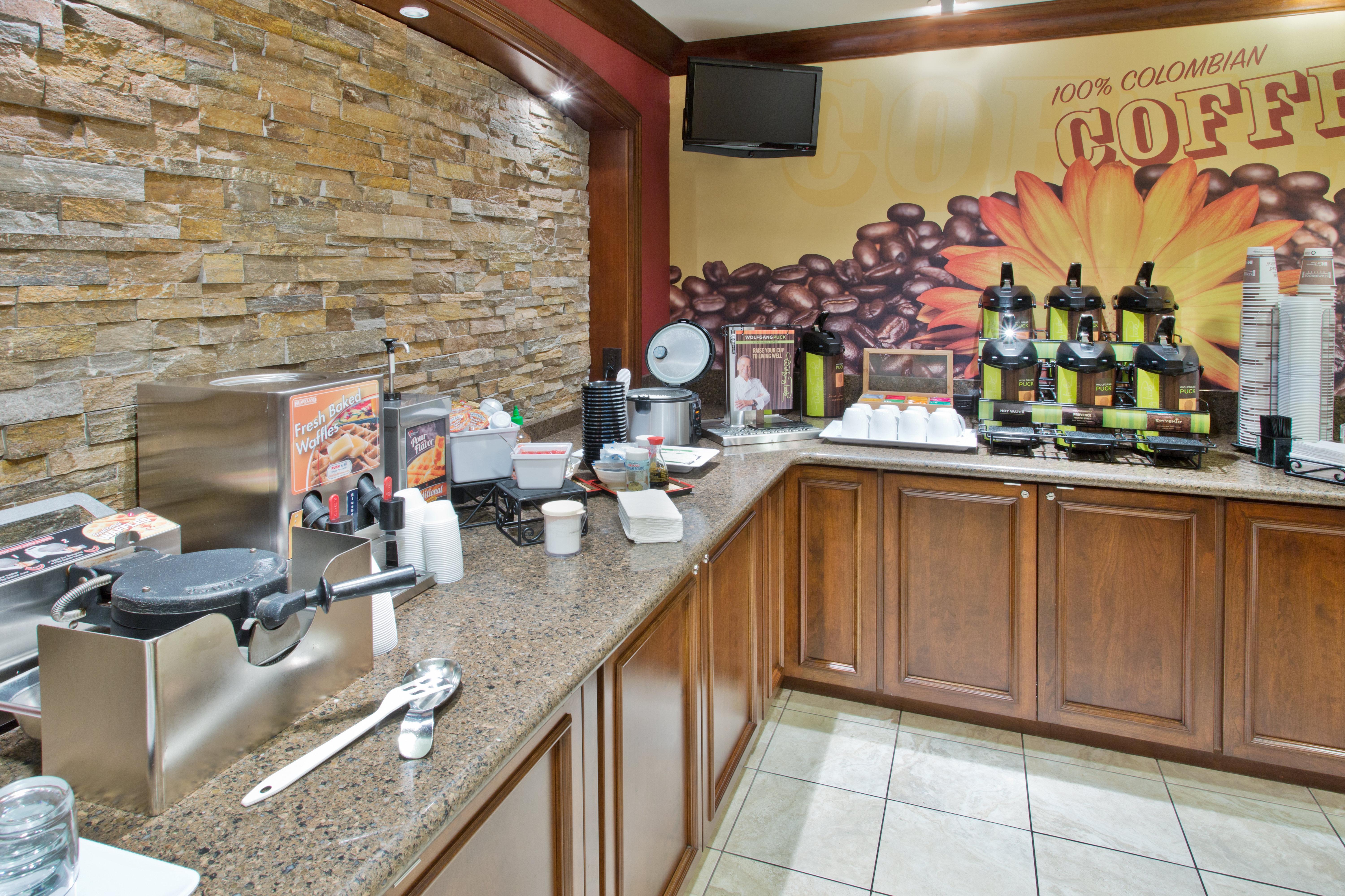 Staybridge Suites Everett - Paine Field By Ihg Мюкълтео Екстериор снимка