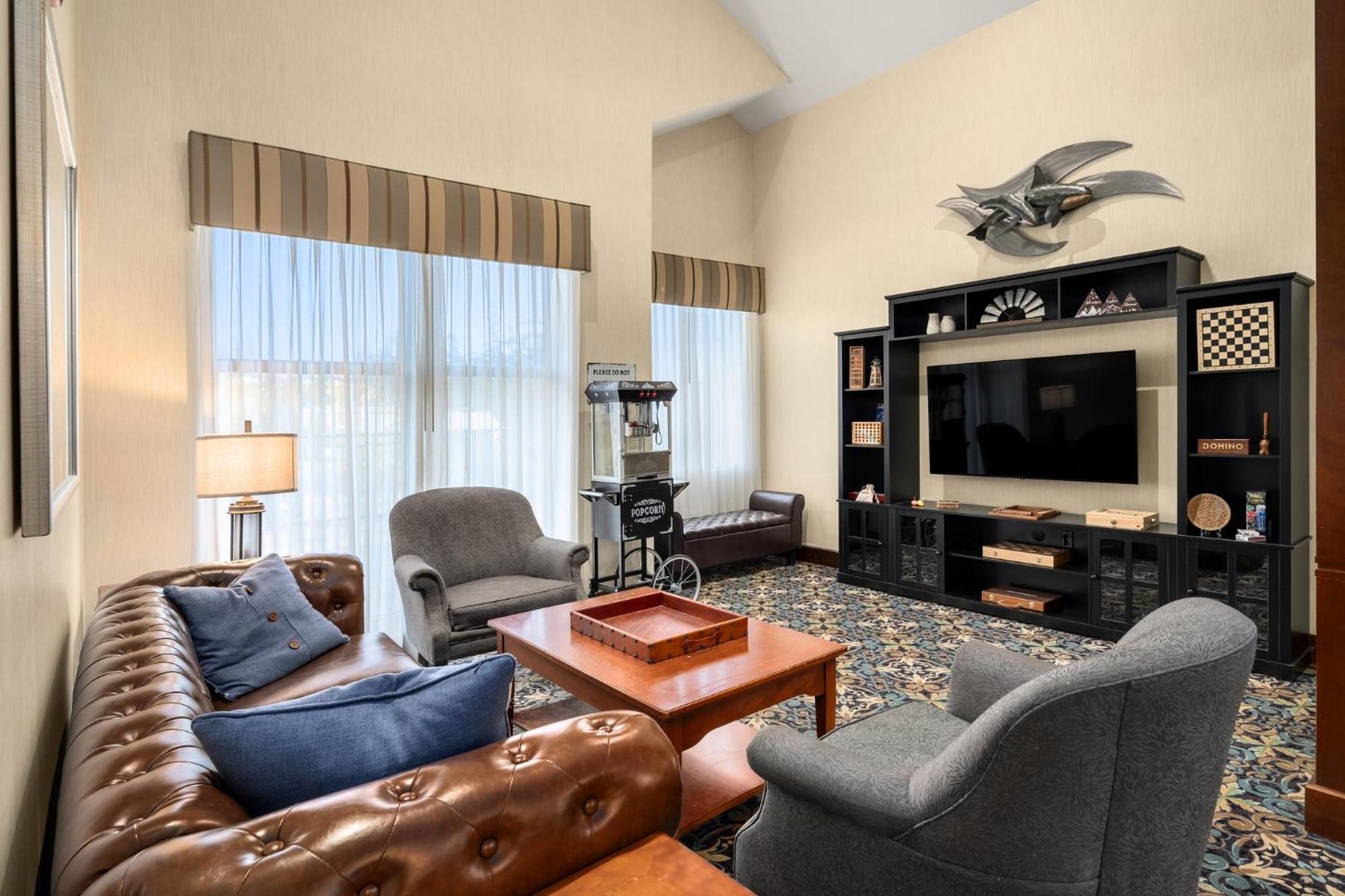 Staybridge Suites Everett - Paine Field By Ihg Мюкълтео Екстериор снимка
